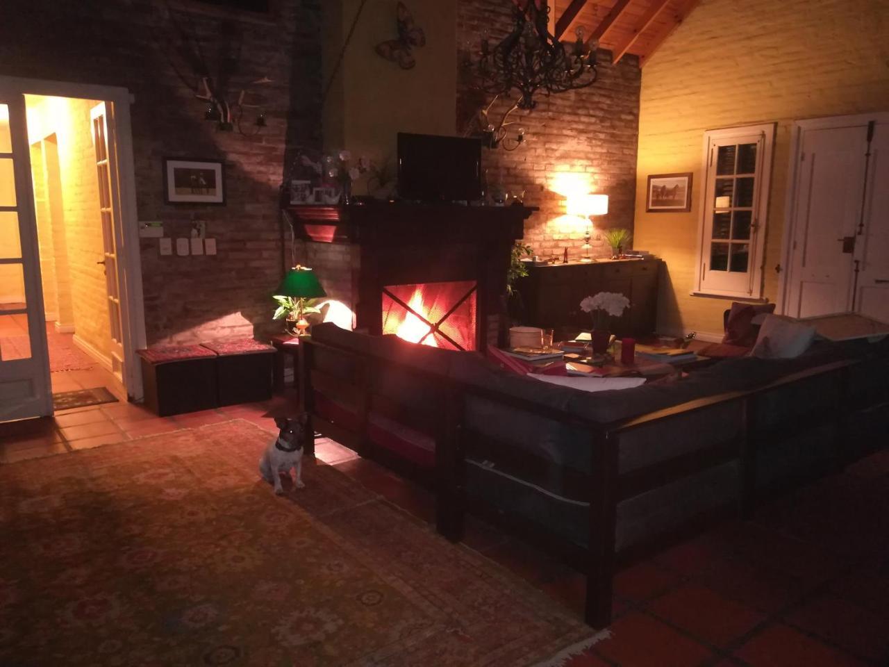 皮拉尔The Polo House住宿加早餐旅馆 外观 照片